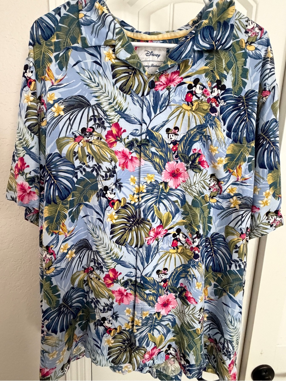 Tommy Bahama Disney Mickey Minnie Tropical Hawaiian Shirt XL
